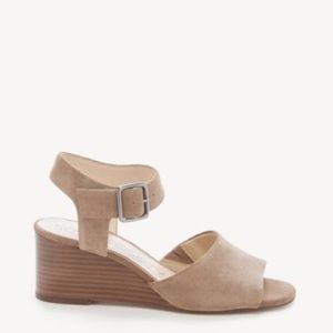 Sole Society NIB Korri Peep toe wedge in honey